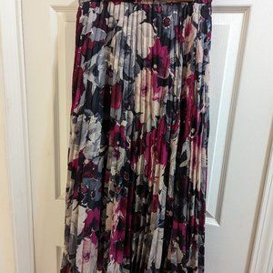 Chaps floral pleated skirt